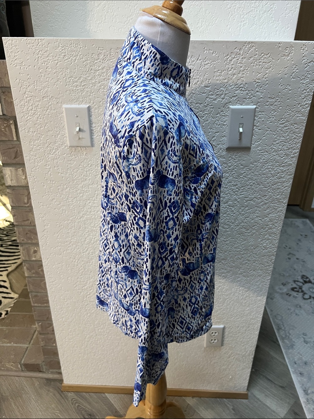 IBKUL Kendra Sun Protection 1/4 Zip Pullover Long Sleeve Elephant Print Blue L - Picture 7 of 8